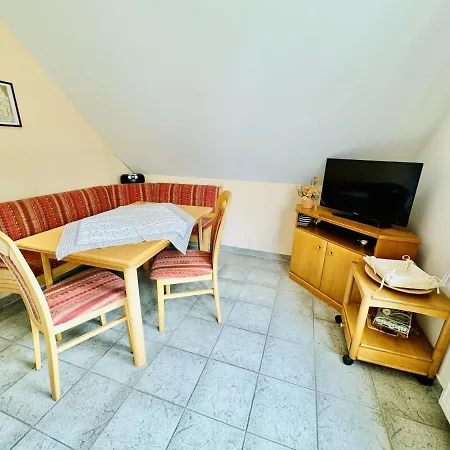 Haus Vier Freunde, Vincent Apartment Rostock Exterior photo